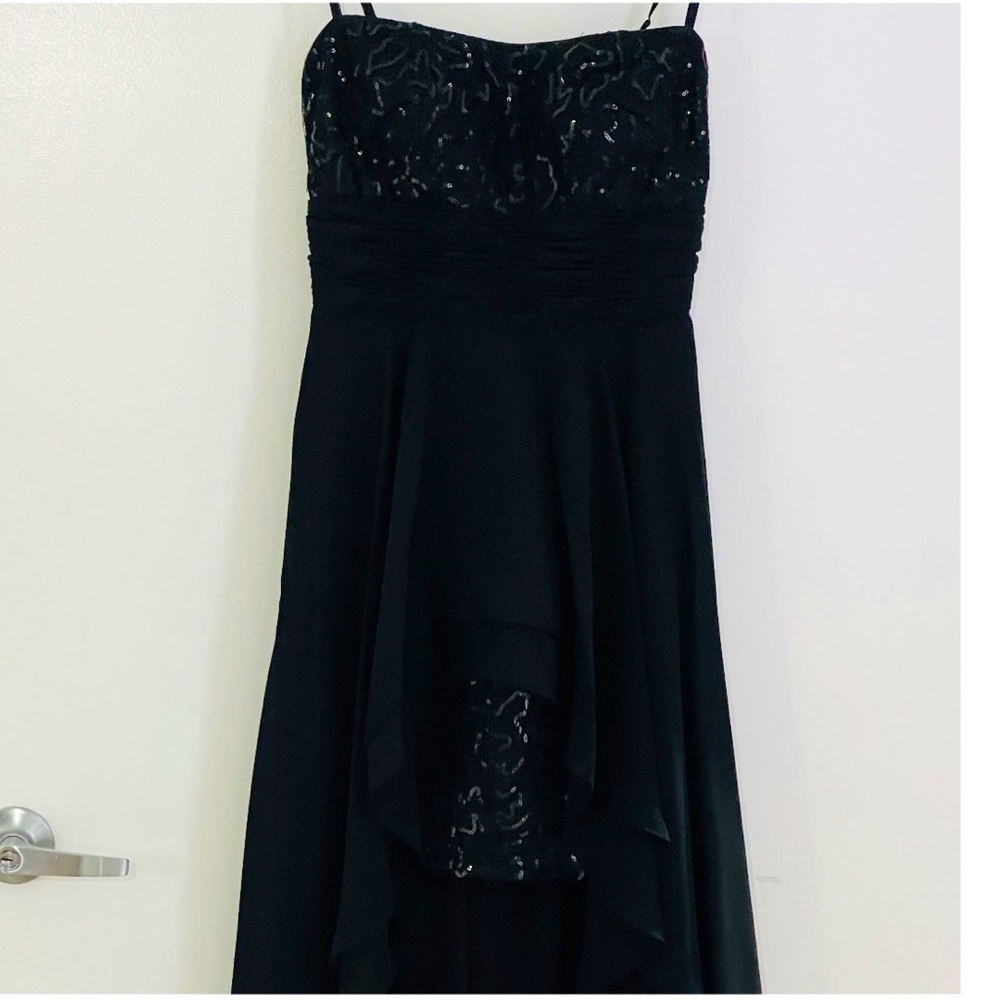 Spectacular cocktail hi-low black dress
